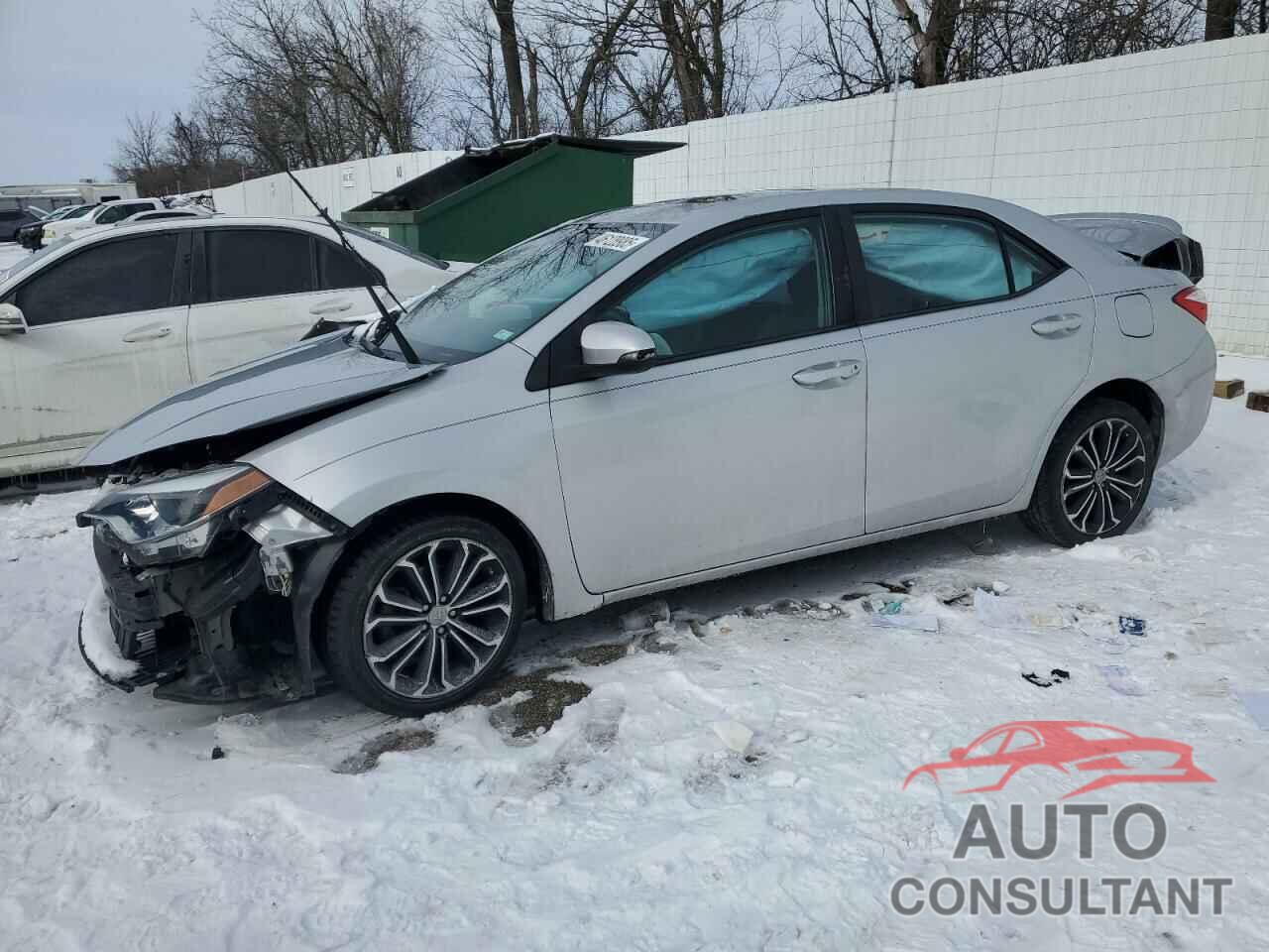 TOYOTA COROLLA 2015 - 5YFBURHE4FP186352