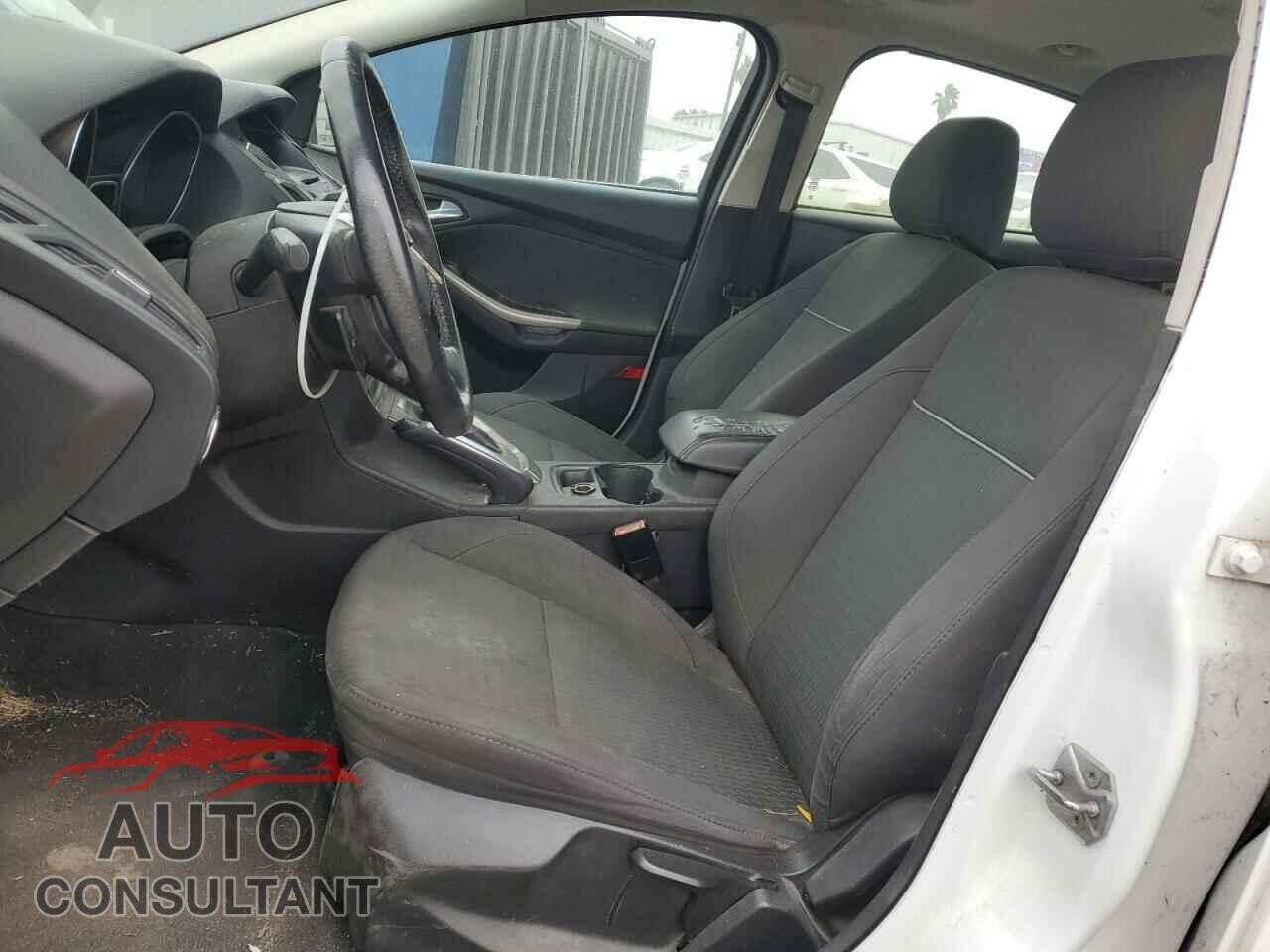 FORD FOCUS 2012 - 1FAHP3H21CL424737