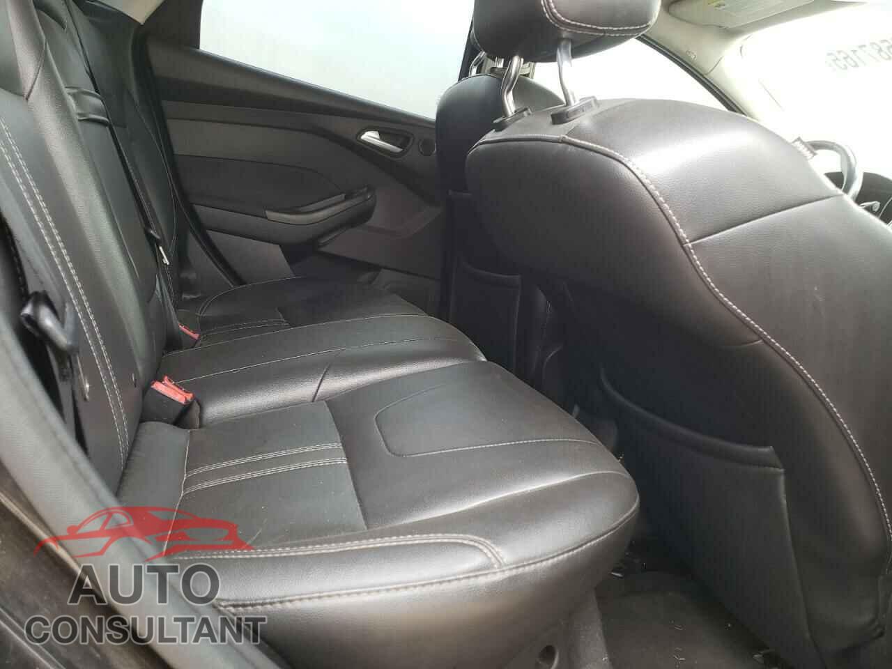 FORD FOCUS 2012 - 1FAHP3J23CL291036