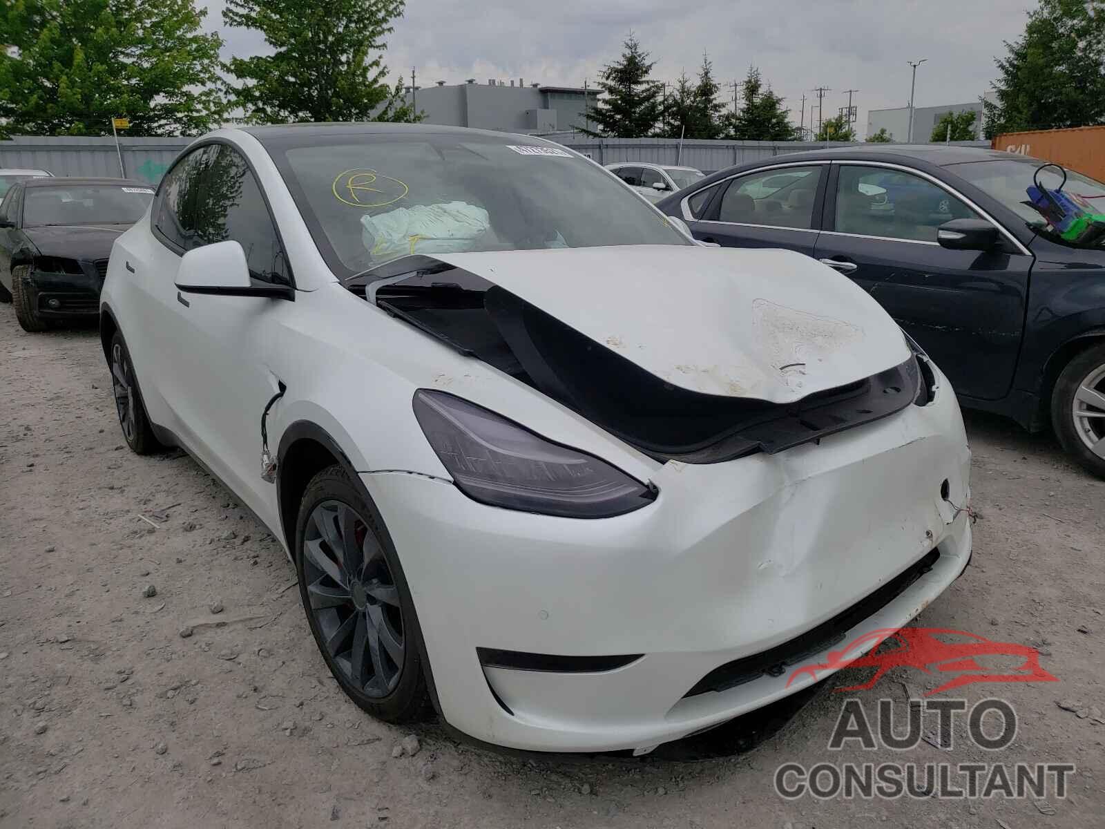 TESLA MODEL Y 2021 - 5YJYGDEF8MF070260