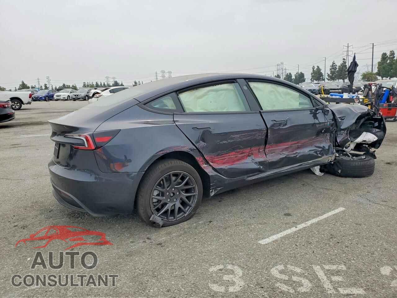 TESLA MODEL 3 2026 - 5YJ3E1EAXTF125499