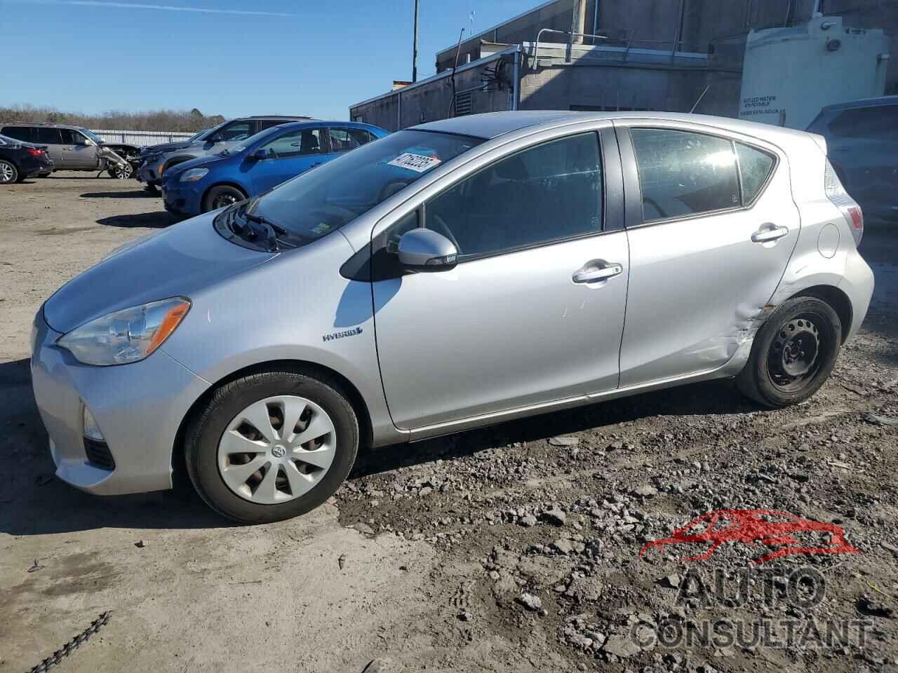 TOYOTA PRIUS 2013 - JTDKDTB32D1051960
