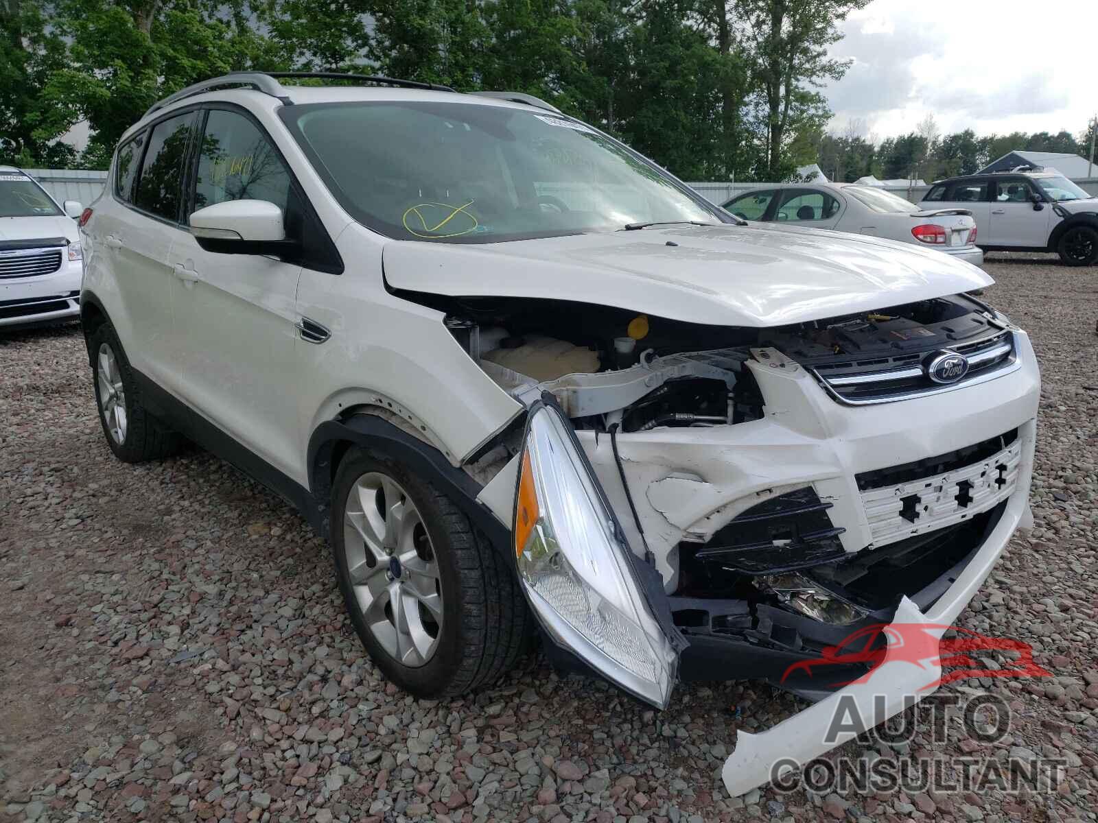 FORD ESCAPE 2016 - 1FMCU9J9XGUC64229