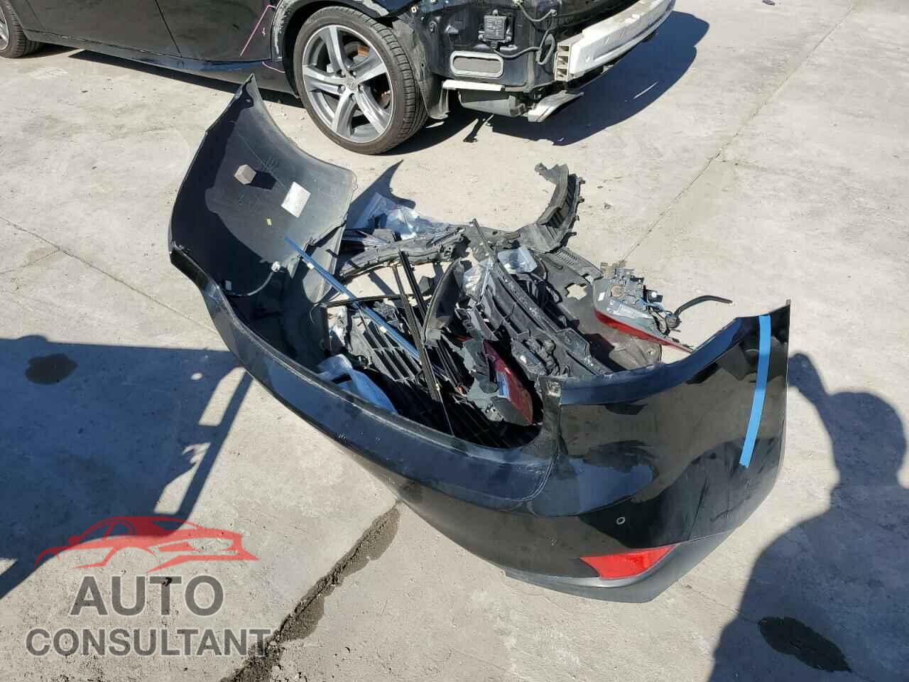 LEXUS IS 2017 - JTHBA1D29H5040419