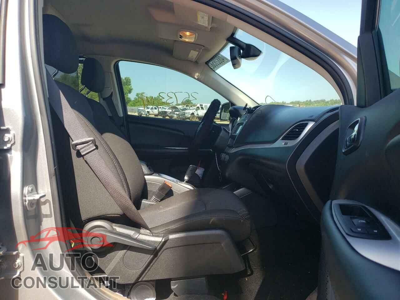 DODGE JOURNEY 2019 - 3C4PDCBB2KT866825