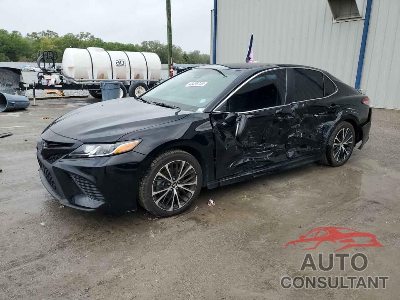 TOYOTA CAMRY 2018 - 4T1B11HK1JU600565