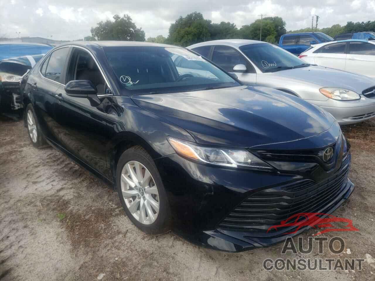 TOYOTA CAMRY 2018 - 4T1B11HK0JU649272