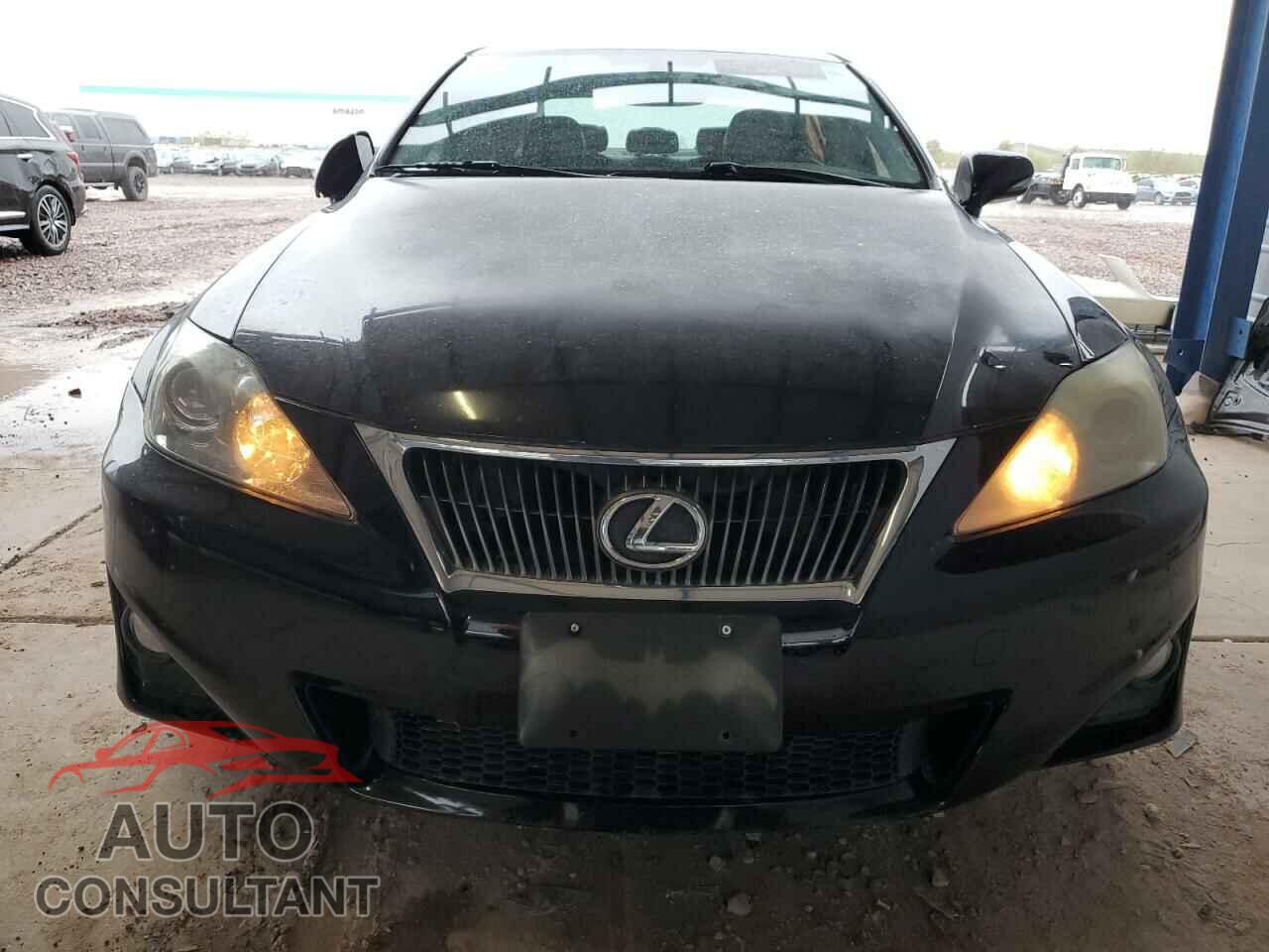 LEXUS IS 2011 - JTHCF5C2XB5044954