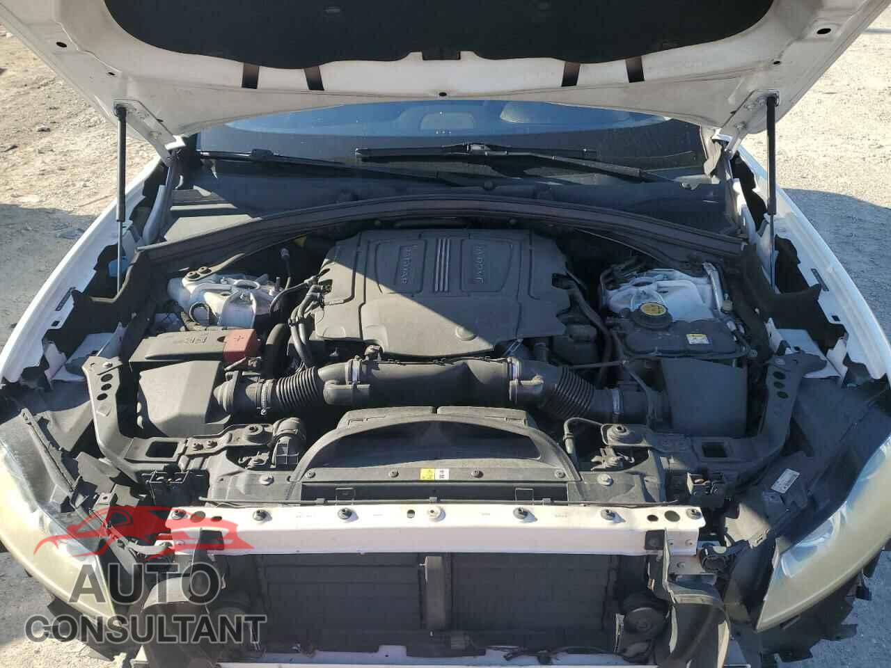 JAGUAR F-PACE 2017 - SADCJ2BV5HA047548