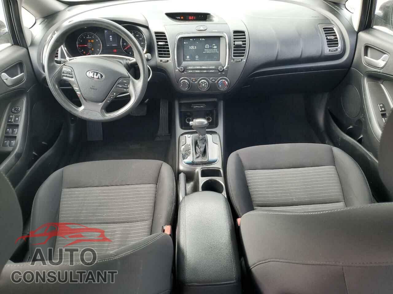 KIA FORTE 2018 - 3KPFL4A74JE170830