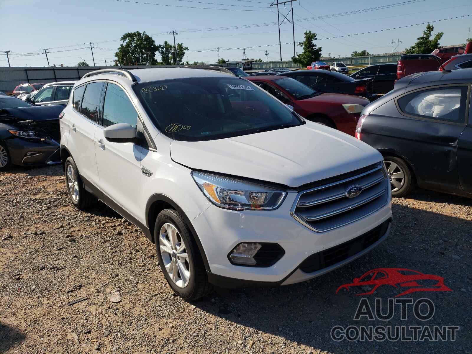 FORD ESCAPE 2018 - 1FMCU0GD3JUA04009