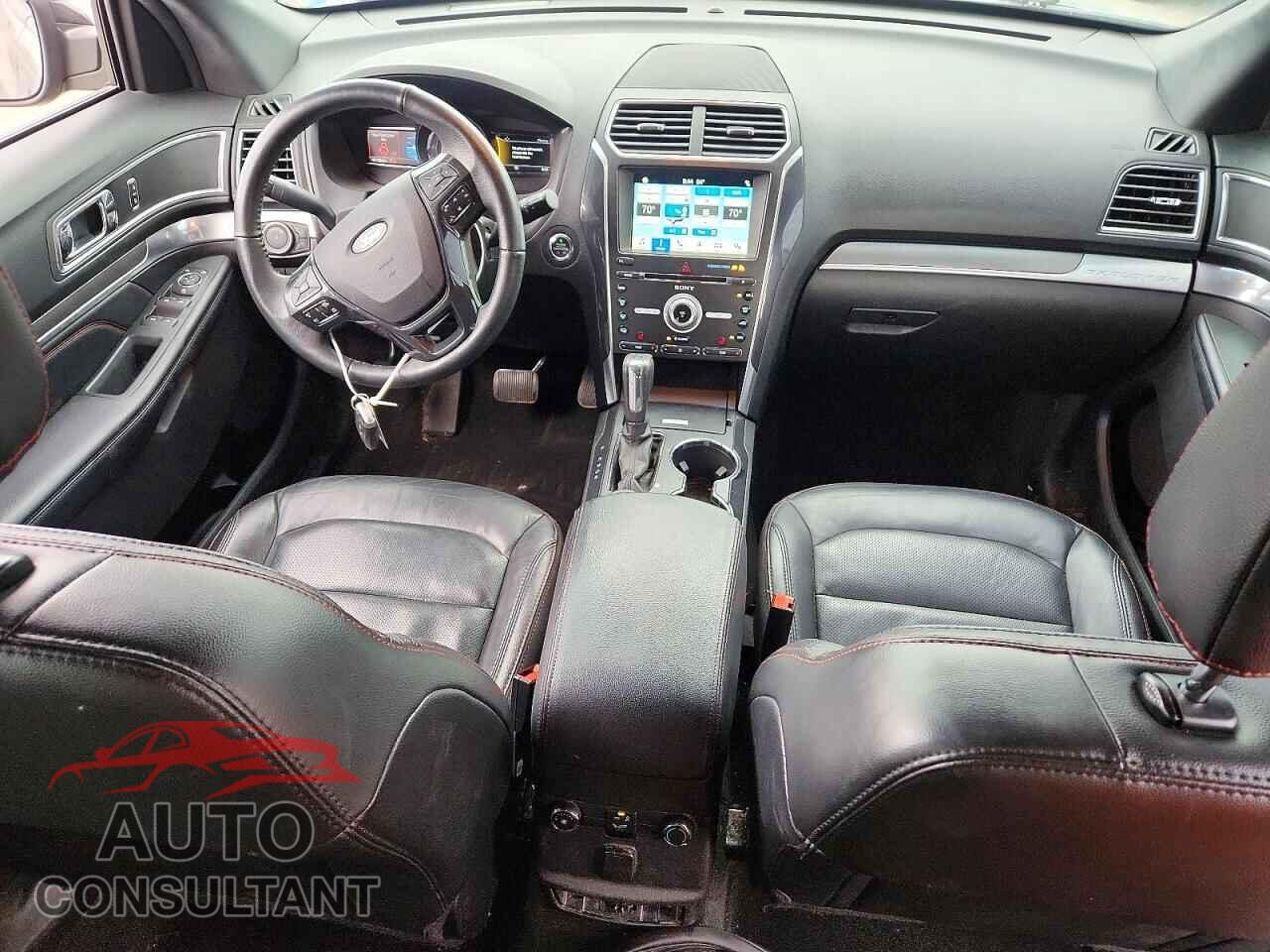 FORD EXPLORER 2018 - 1FM5K8GT4JGA48751