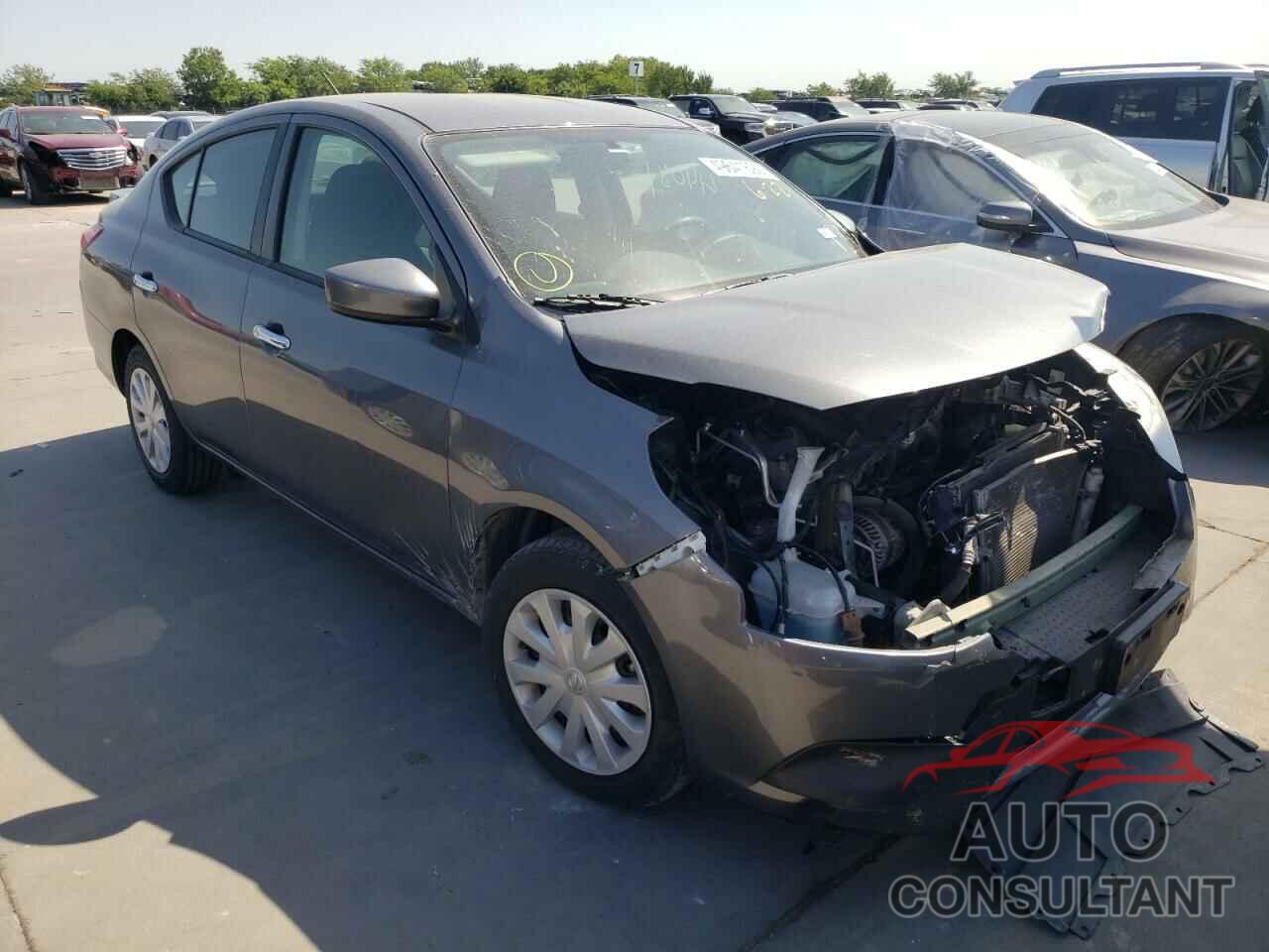 NISSAN VERSA 2018 - 3N1CN7AP0JL812103