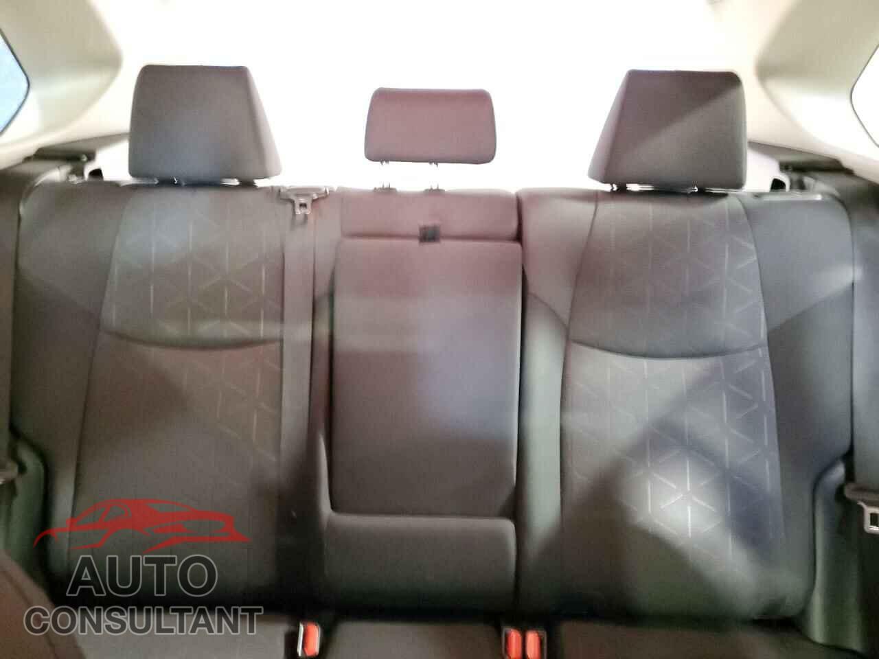 TOYOTA RAV4 2019 - JTMP1RFV2KD006820