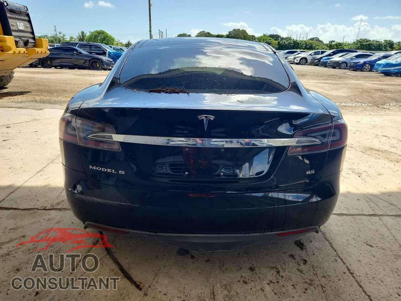 TESLA MODEL S 2013 - 5YJSA1DN9DFP07929
