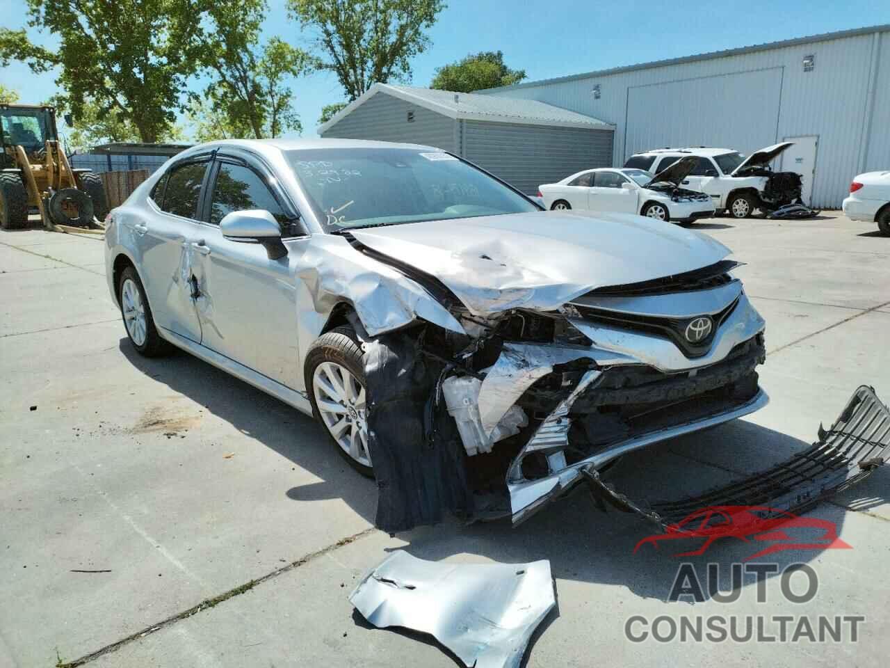 TOYOTA CAMRY 2018 - 4T1B11HK7JU678669