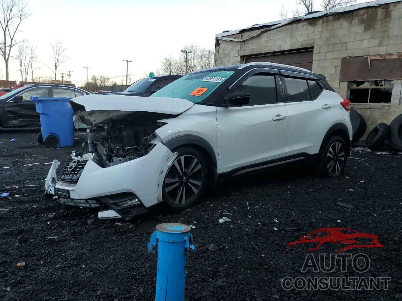 NISSAN KICKS 2019 - 3N1CP5CU5KL523284