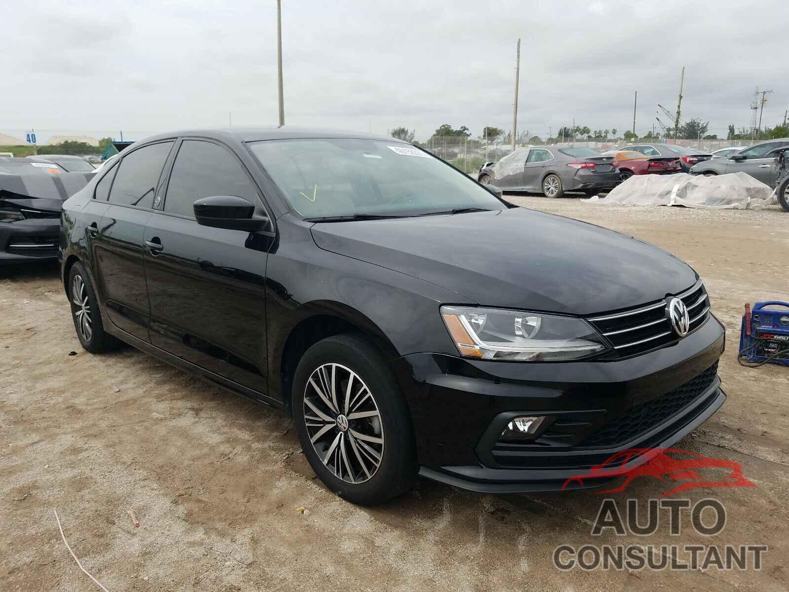 VOLKSWAGEN JETTA 2018 - 3VWDB7AJXJM209656