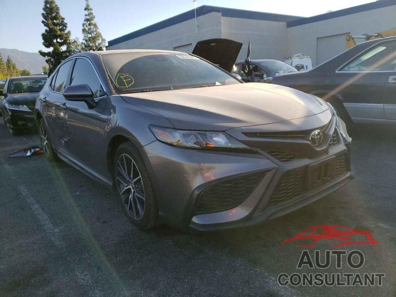 TOYOTA CAMRY 2021 - 4T1G11AK8MU612409