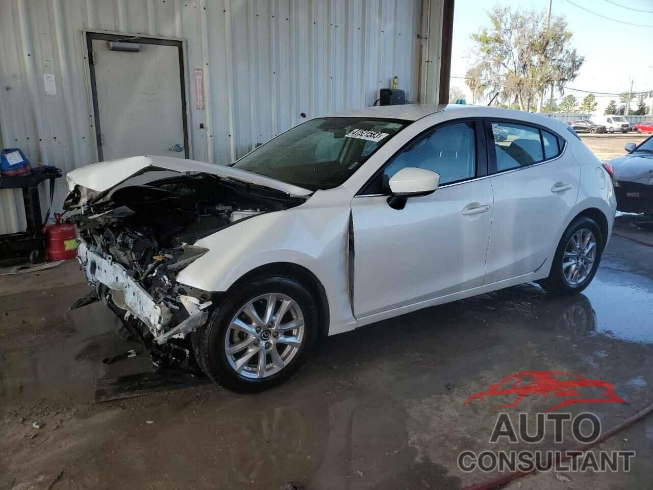 MAZDA 3 2016 - JM1BM1K7XG1284366