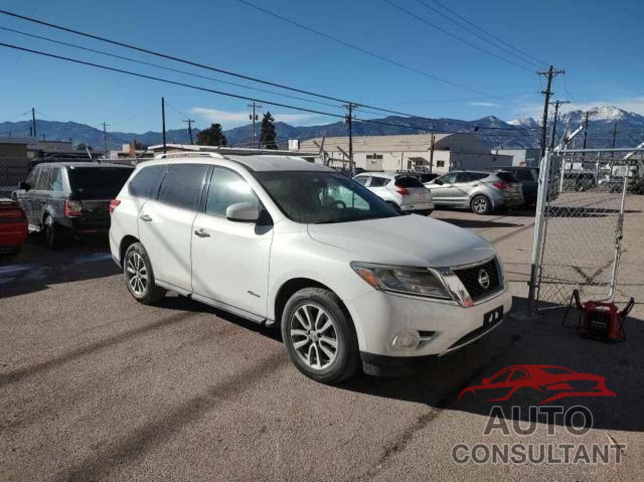 NISSAN PATHFINDER 2014 - 5N1CR2MMXEC660785