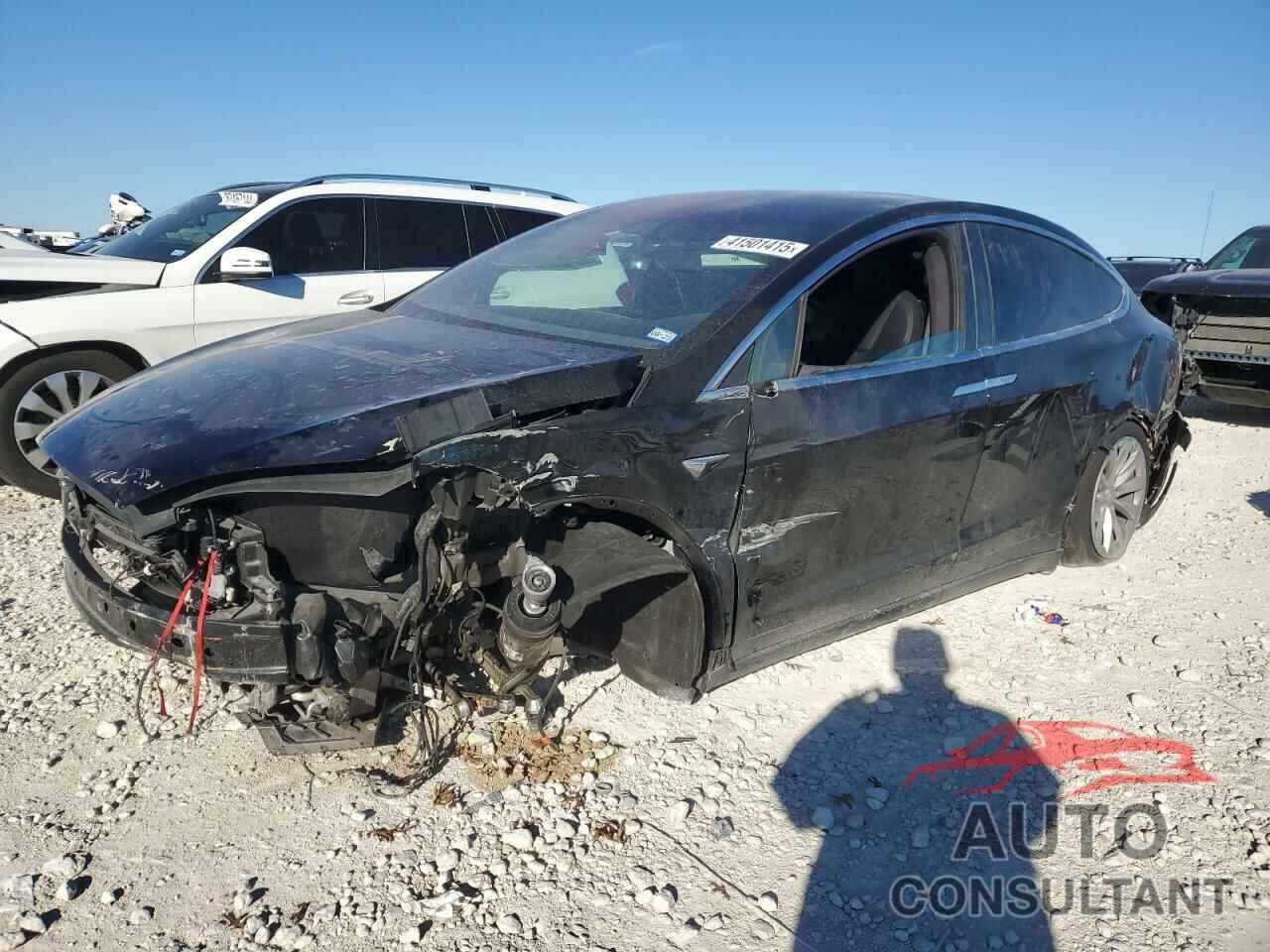 TESLA MODEL X 2020 - 5YJXCDE2XLF238113