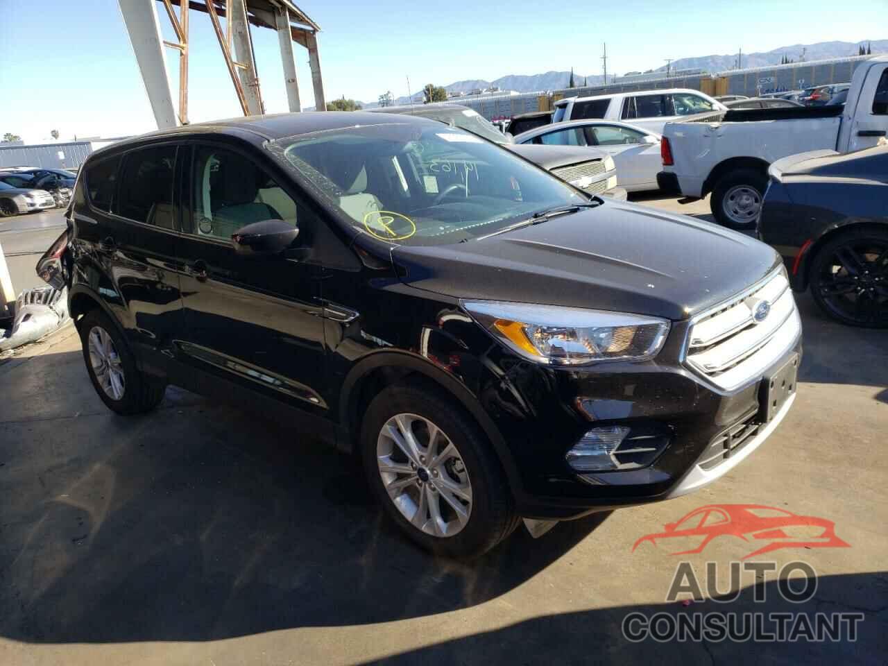 FORD ESCAPE 2019 - 1FMCU0GD2KUB79238