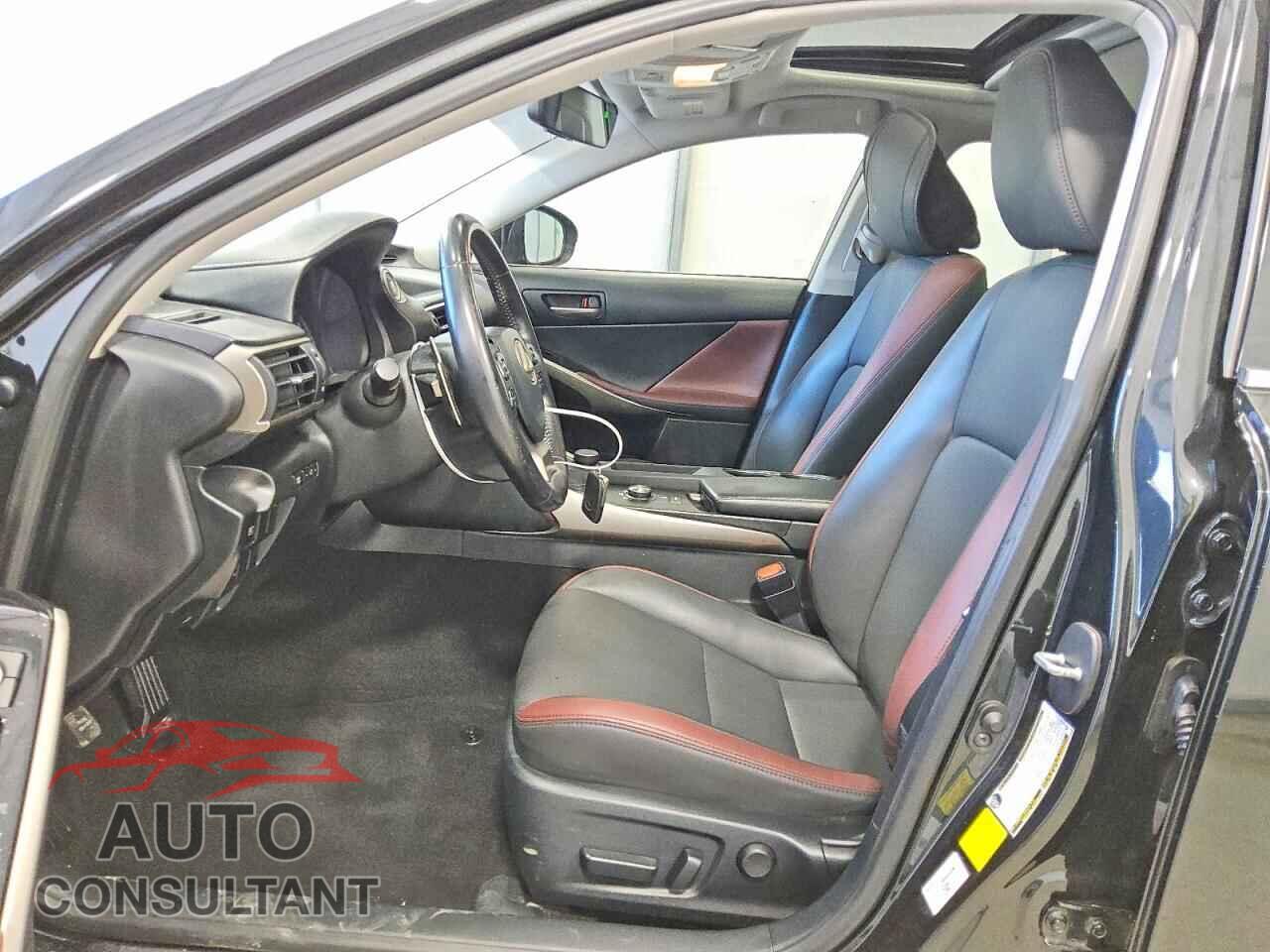 LEXUS IS 2019 - JTHBA1D21K5100247
