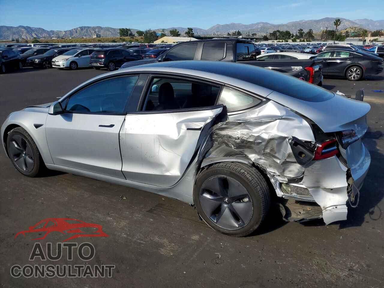 TESLA MODEL 3 2018 - 5YJ3E1EAXJF060537