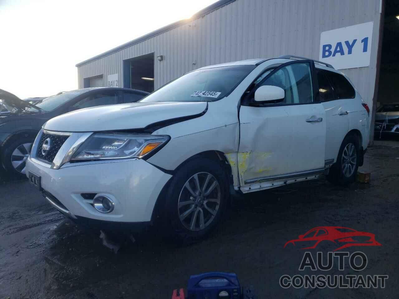 NISSAN PATHFINDER 2016 - 5N1AR2MM3GC669385
