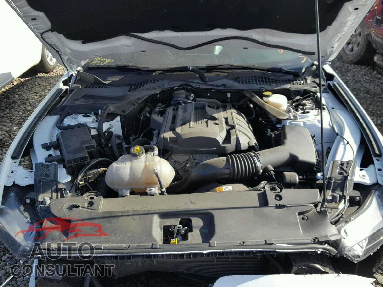 FORD MUSTANG 2017 - 1FATP8UH8H5220370