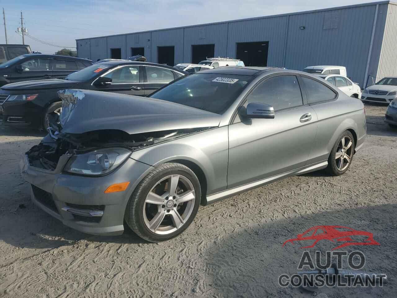 MERCEDES-BENZ C-CLASS 2014 - WDDGJ4HB9EG281549