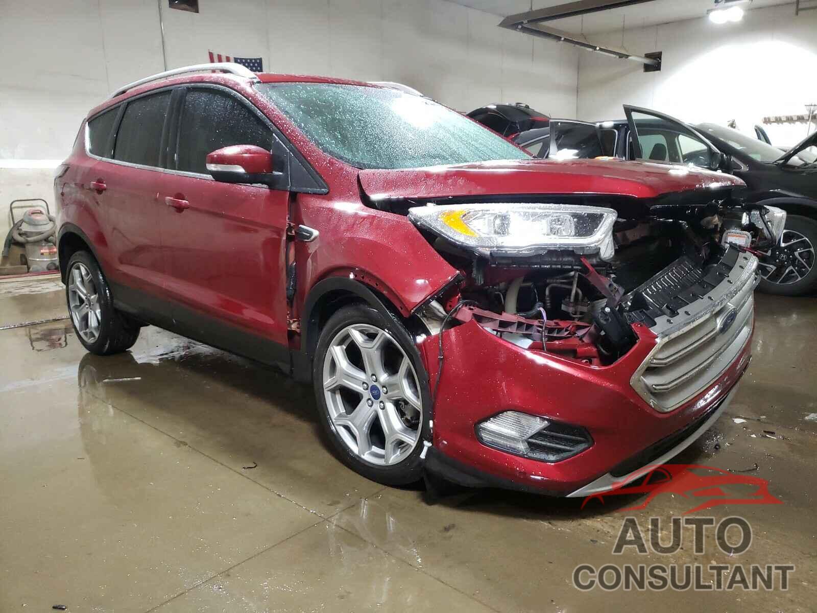 FORD ESCAPE 2017 - 1FMCU9J91HUA62073