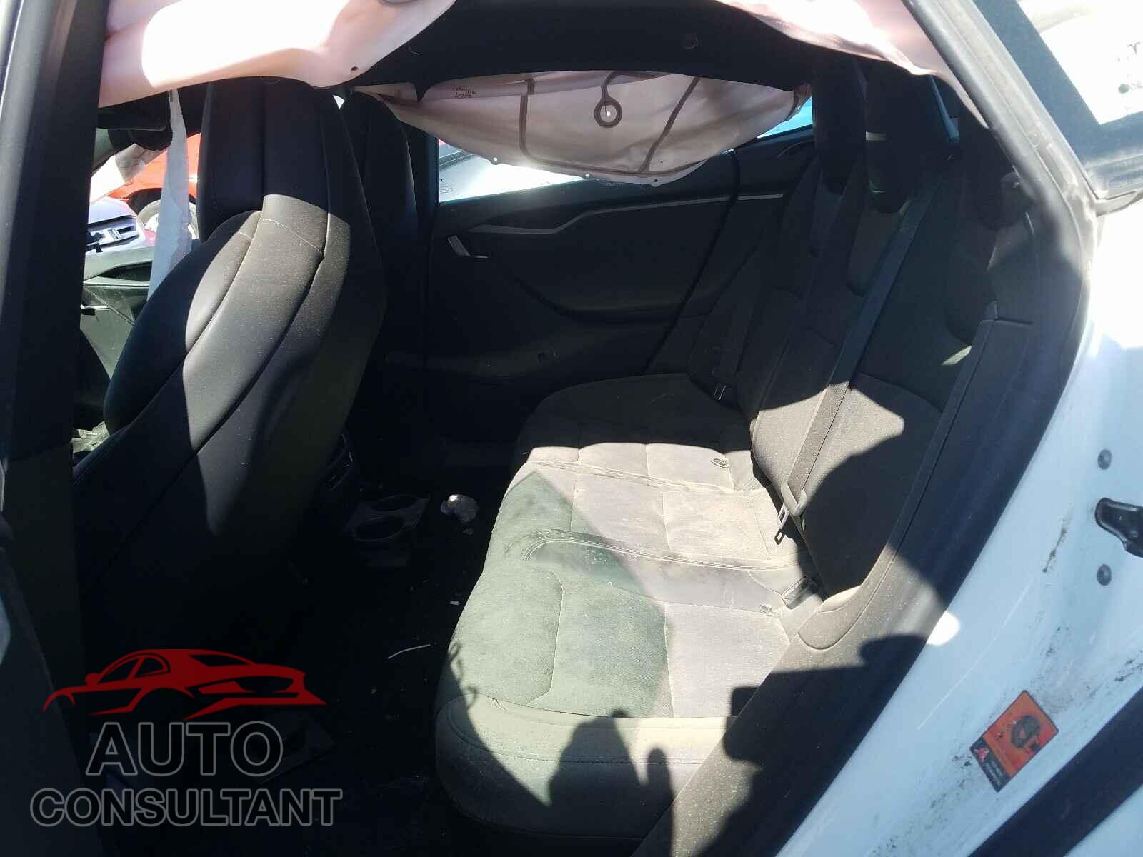 TESLA MODEL S 2018 - 5YJSA1E23JF266752
