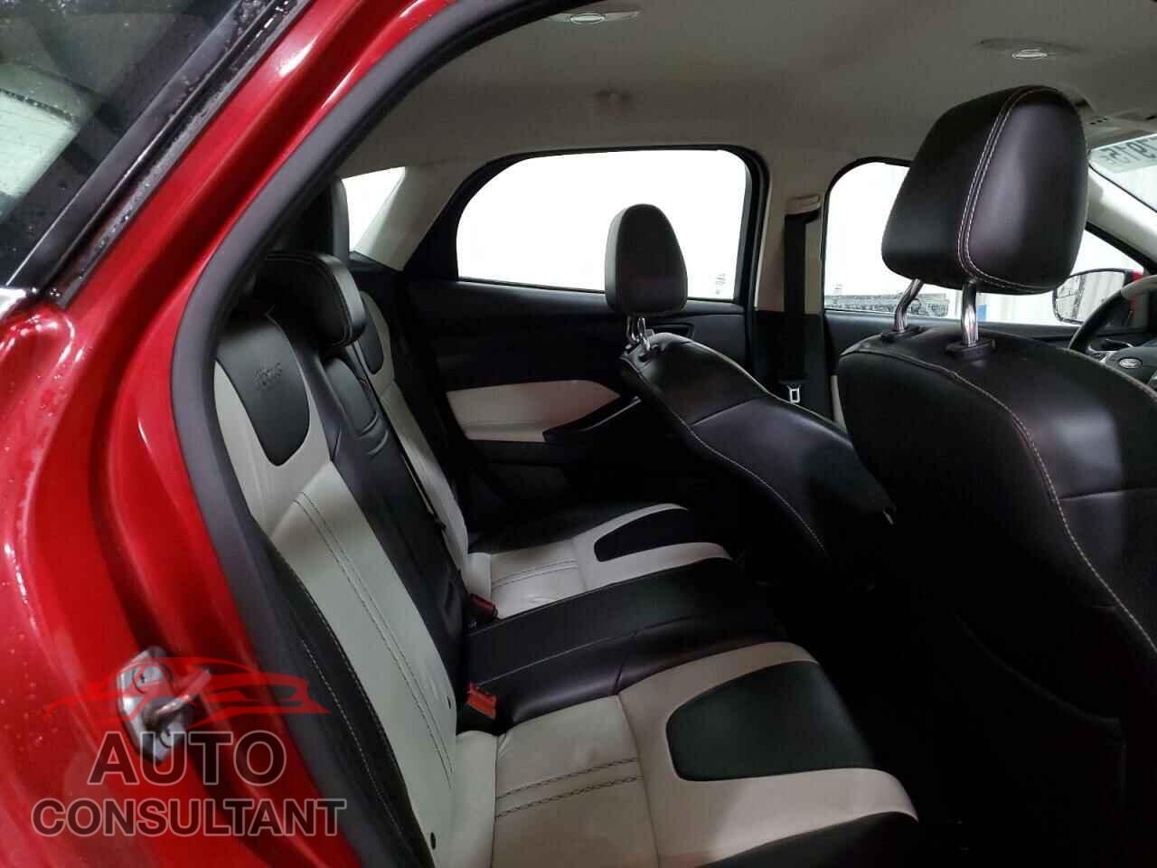 FORD FOCUS 2012 - 1FAHP3M20CL209923