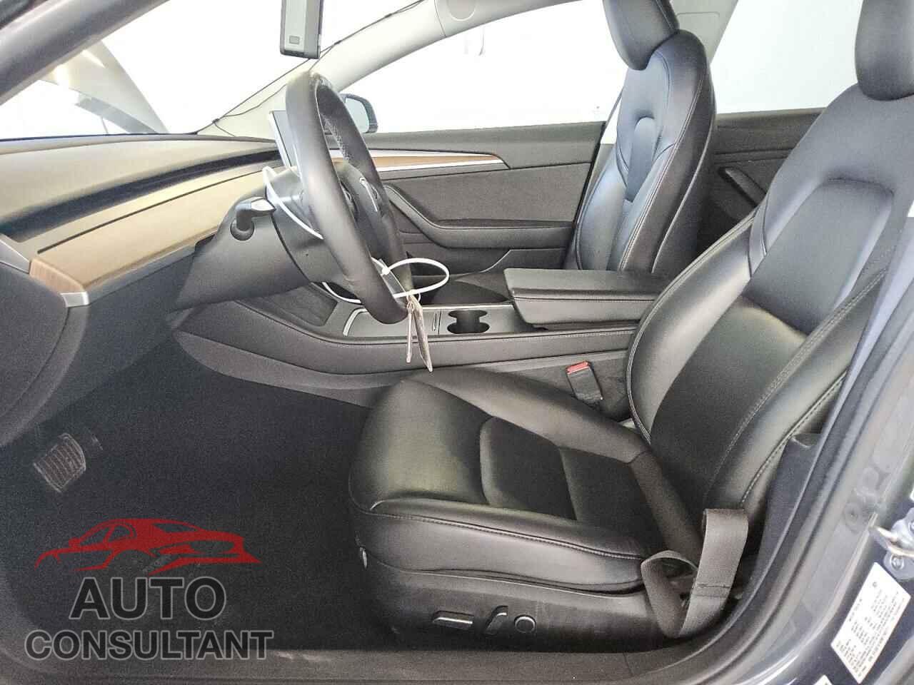 TESLA MODEL 3 2022 - 5YJ3E1EA0NF290271