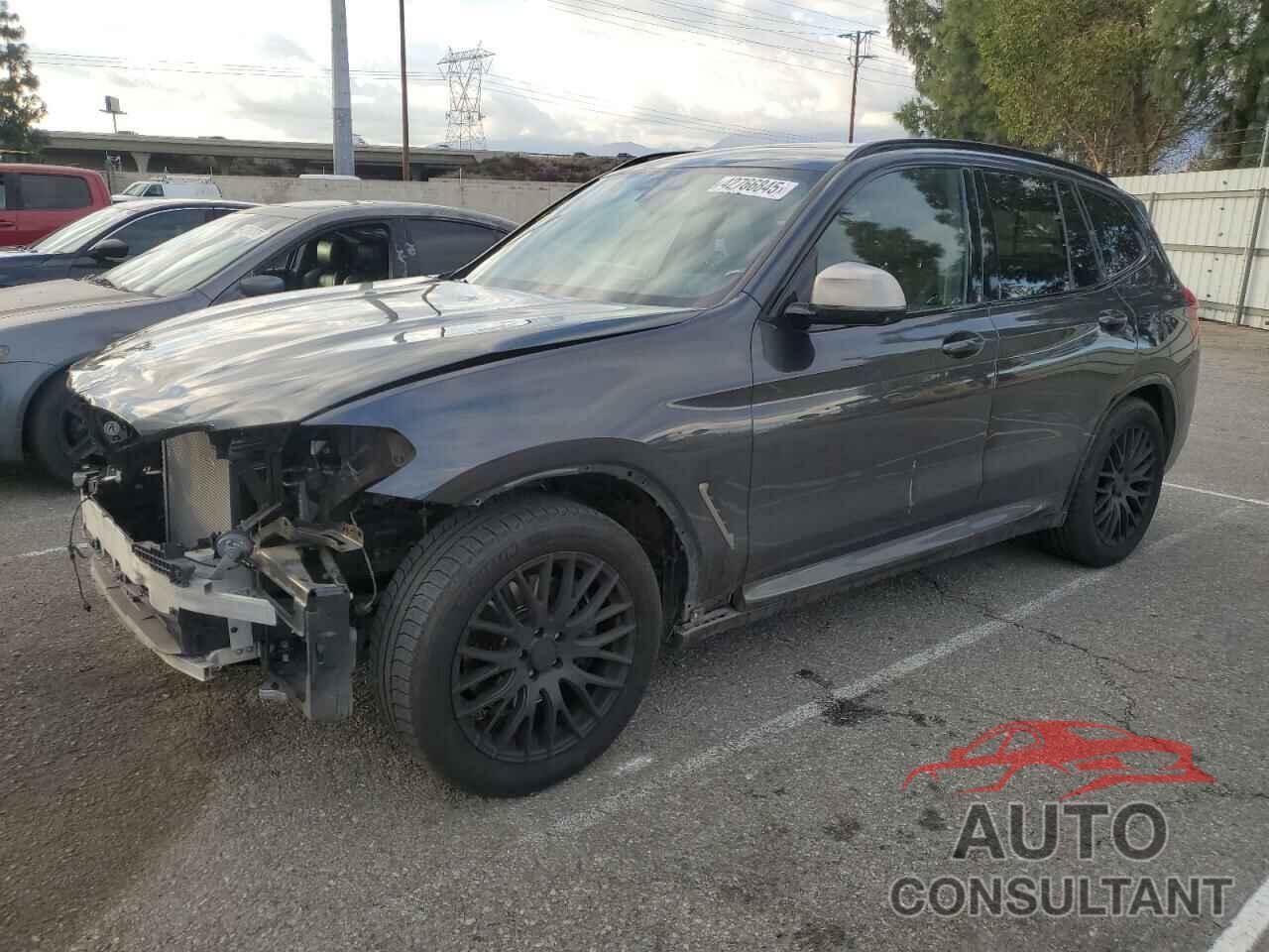 BMW X3 2018 - 5UXTS3C5XJ0Y95819