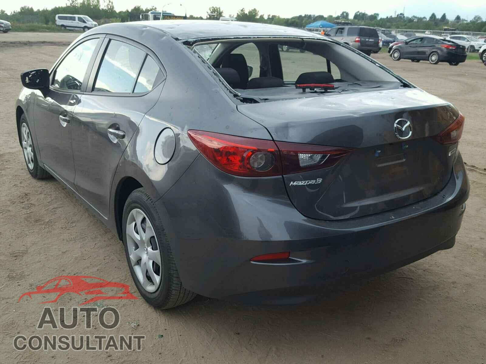 MAZDA 3 2018 - 3MZBN1U79JM229733