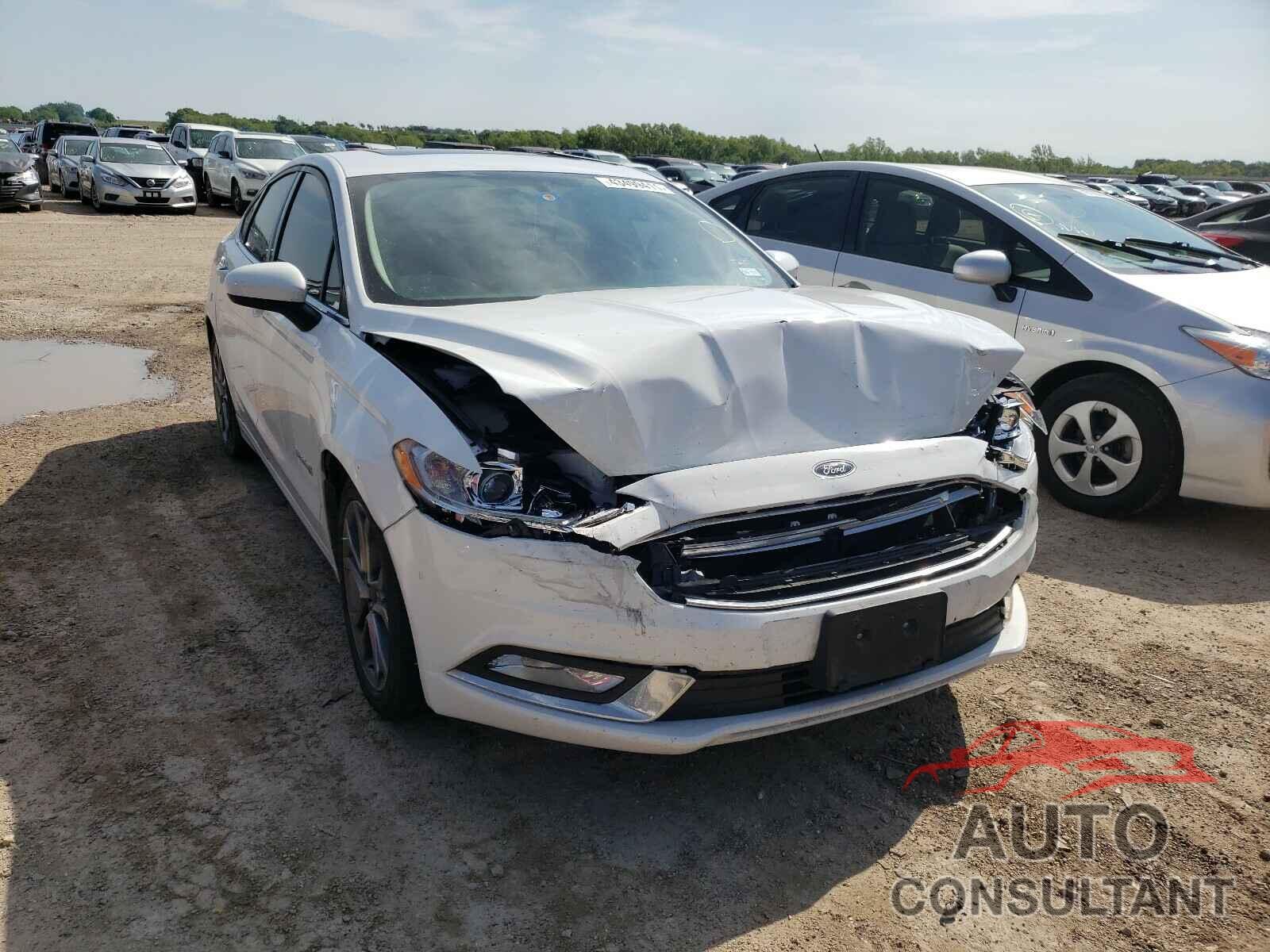 FORD FUSION 2017 - 3FA6P0LU8HR182438