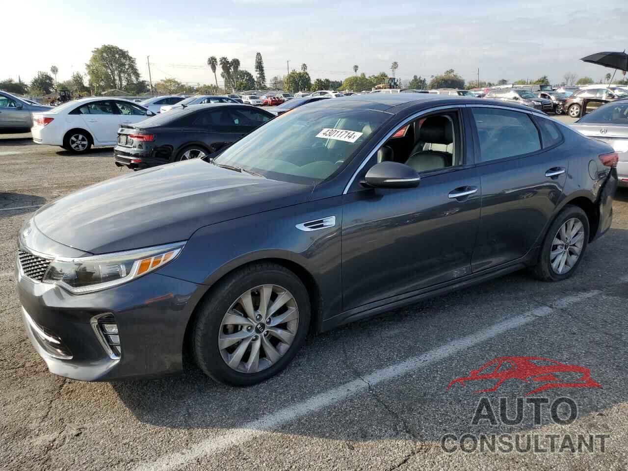 KIA OPTIMA 2018 - 5XXGT4L32JG242355