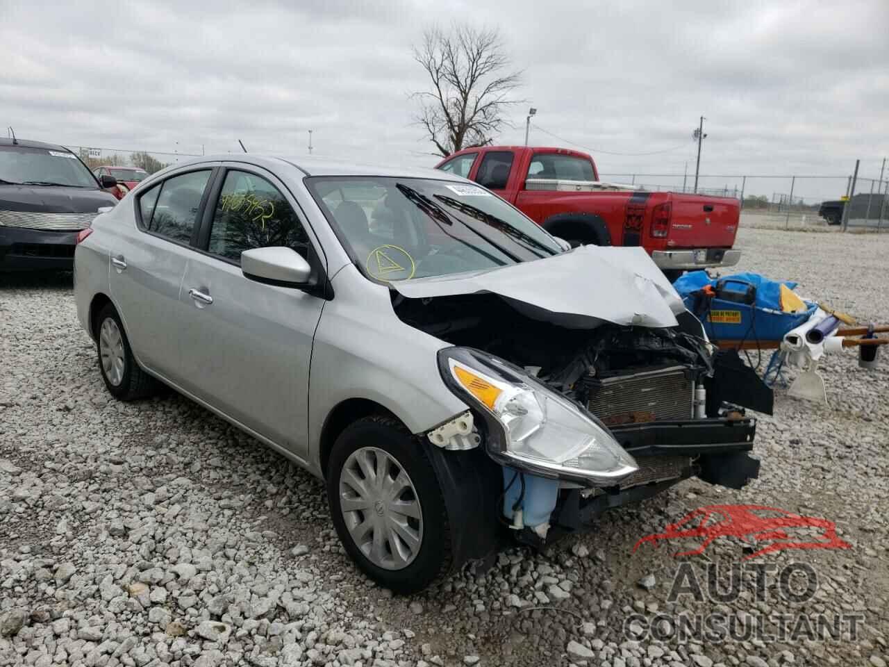 NISSAN VERSA 2017 - 3N1CN7AP9HK467458