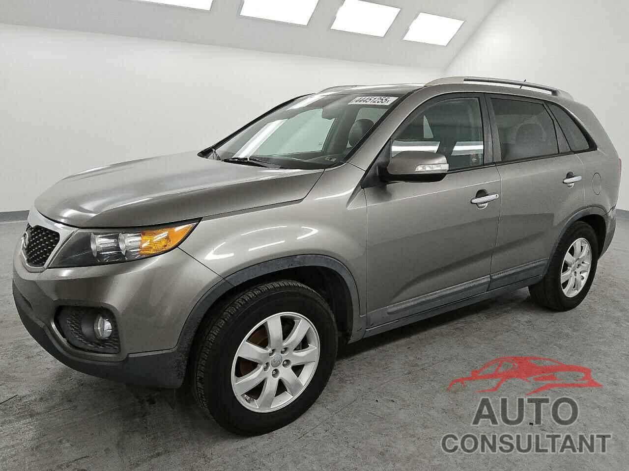 KIA SORENTO 2013 - 5XYKT4A66DG312625