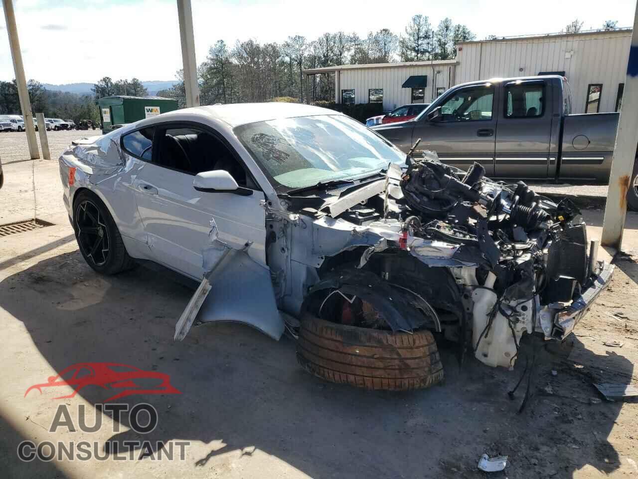 FORD MUSTANG 2018 - 1FA6P8CF9J5117980