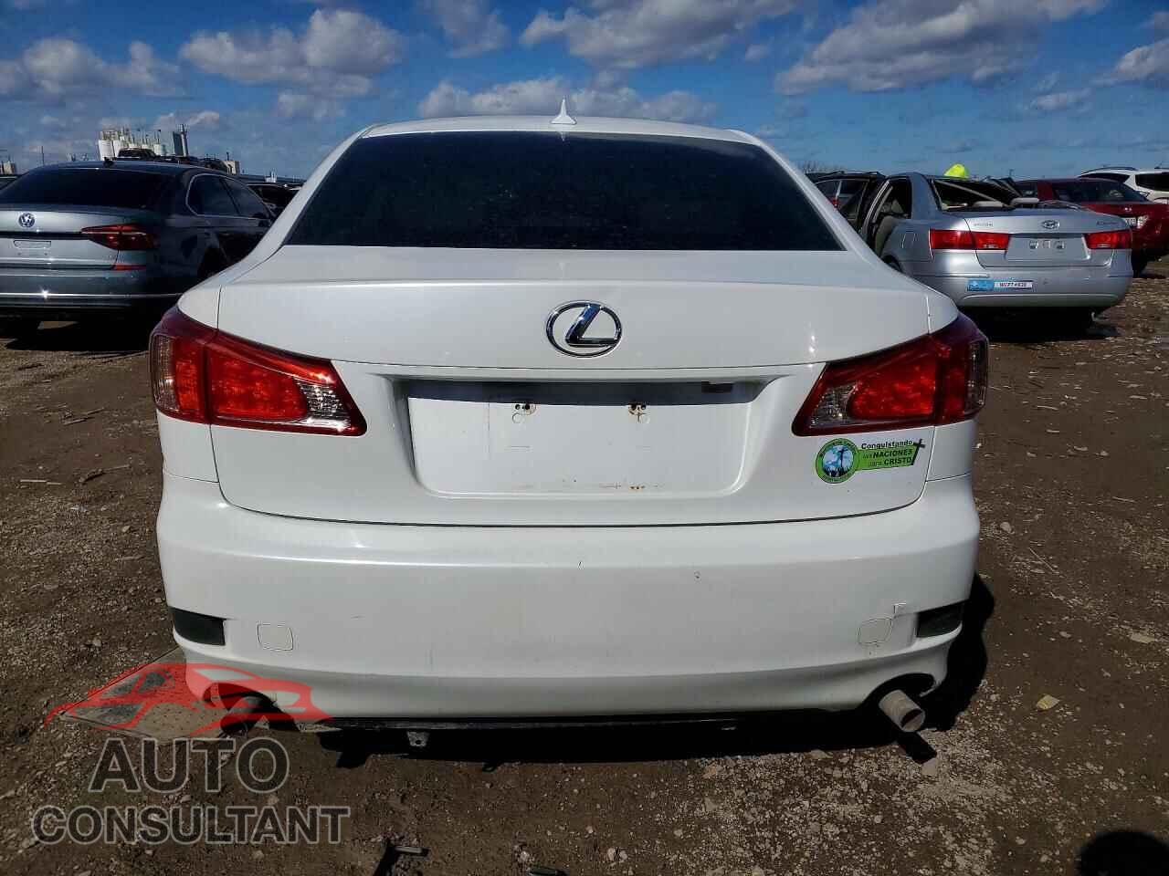 LEXUS IS 2011 - JTHCF5C23B5051969