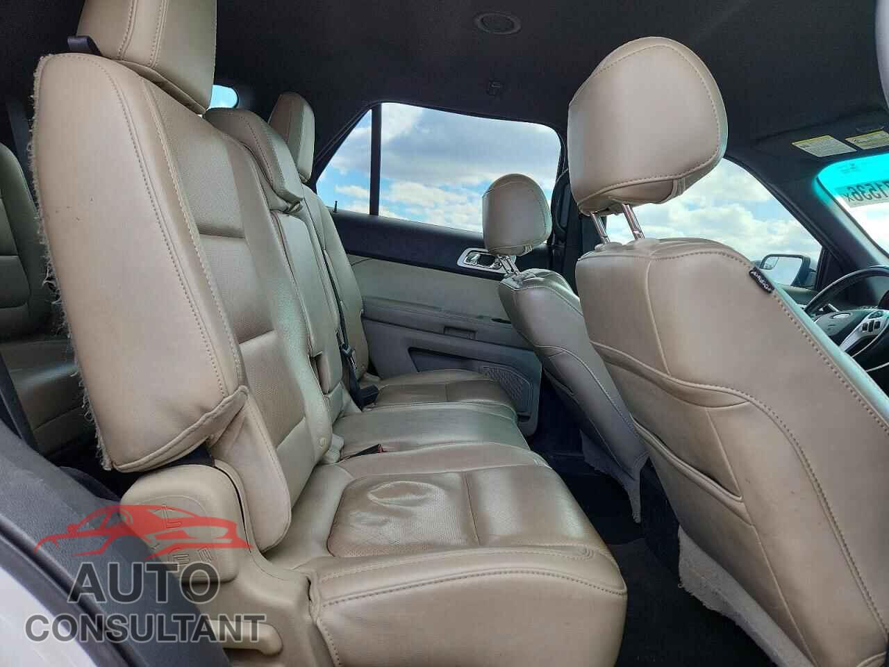 FORD EXPLORER 2013 - 1FM5K8F89DGA24057