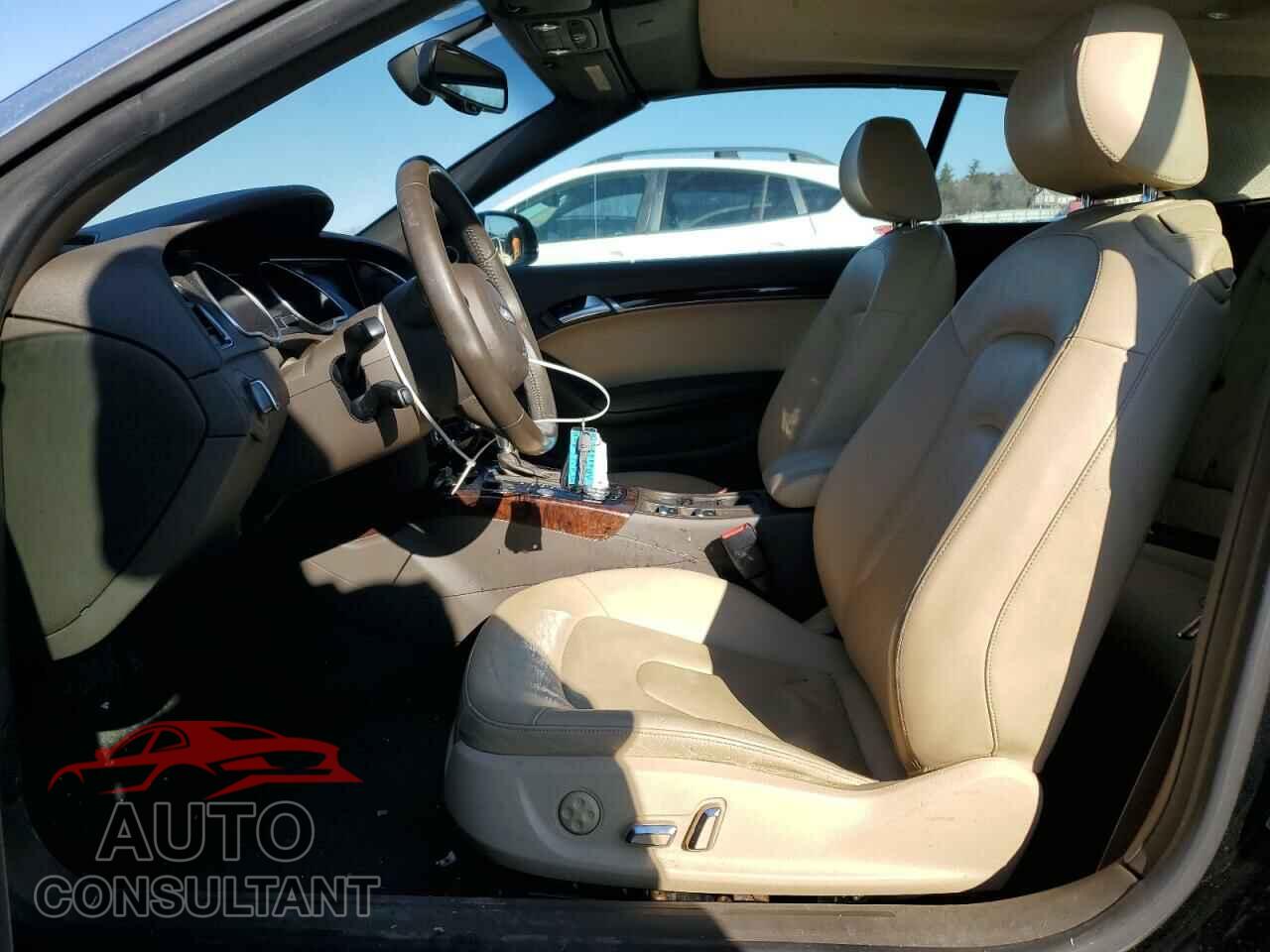 AUDI A5 2013 - WAULFAFH0DN008281