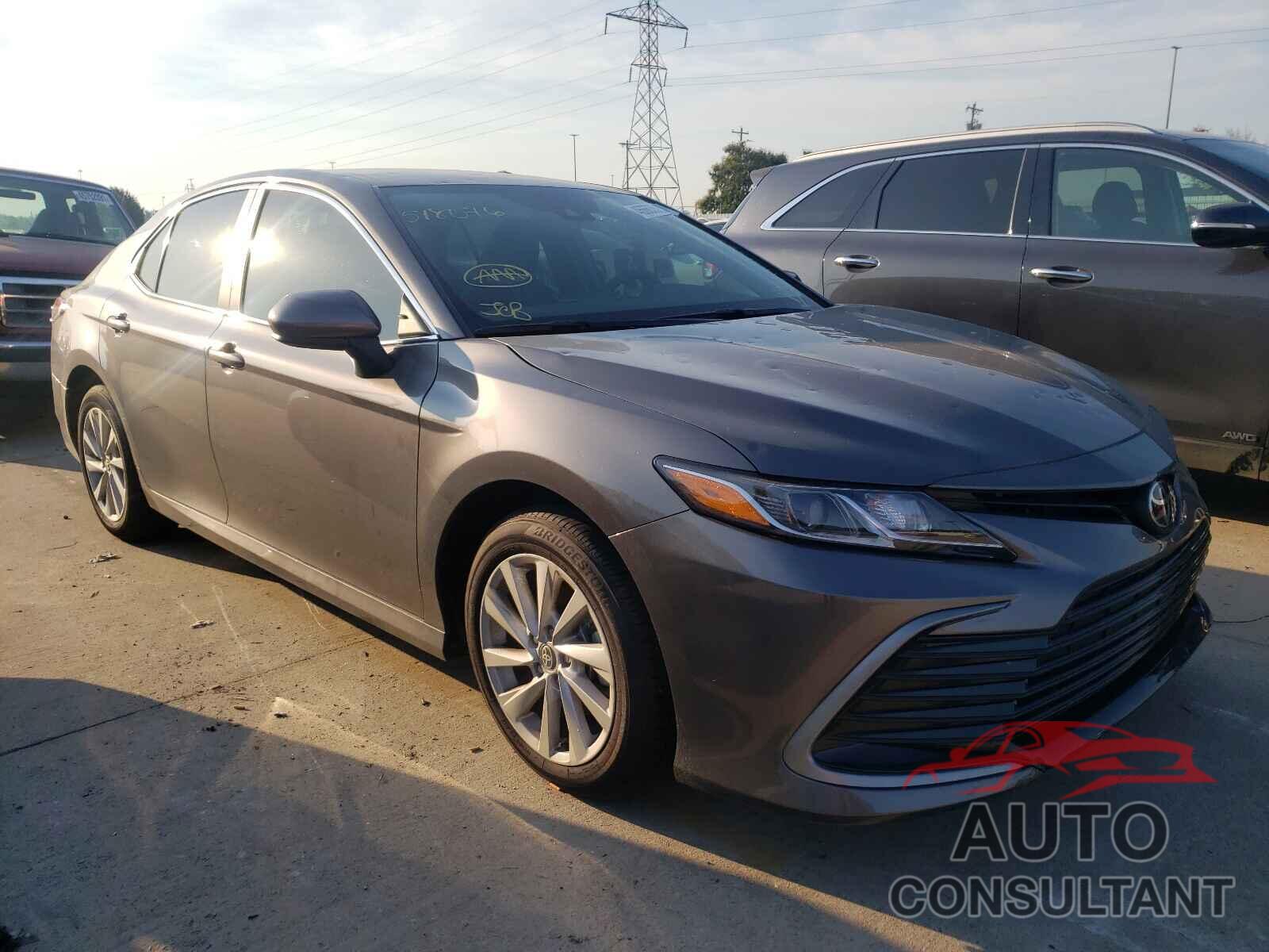 TOYOTA CAMRY 2021 - 4T1C11AKXMU518076