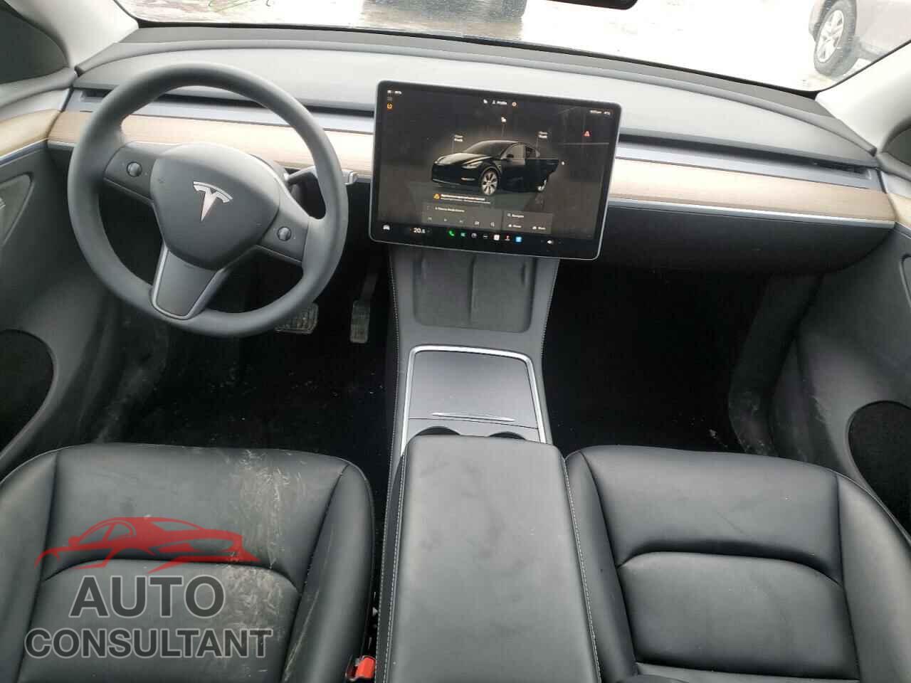 TESLA MODEL Y 2023 - LRWYGDFD7PC901971