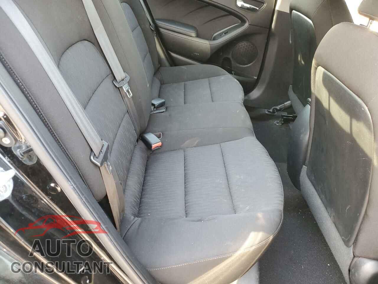 KIA FORTE 2016 - KNAFK4A64G5558720