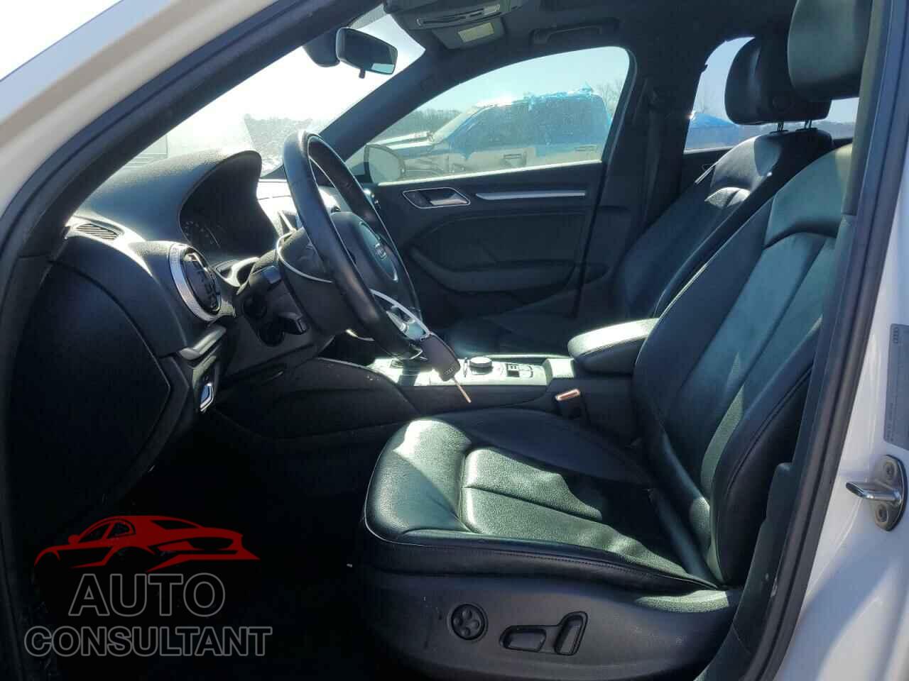 AUDI A3 2016 - WAUA7GFF1G1117706